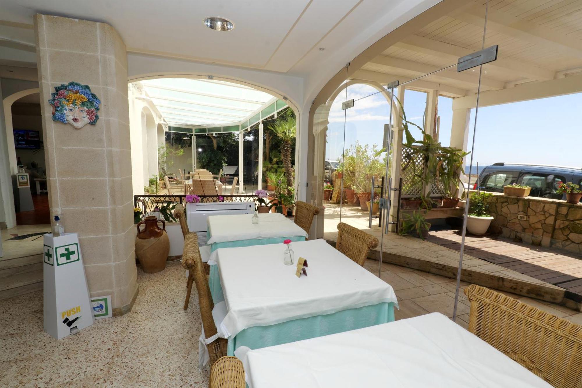 Hotel Il Vascello Marina Serra Exterior photo